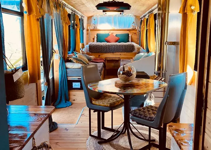 ラグジュアリーテント Yourte Moderne, Confort Vouzan